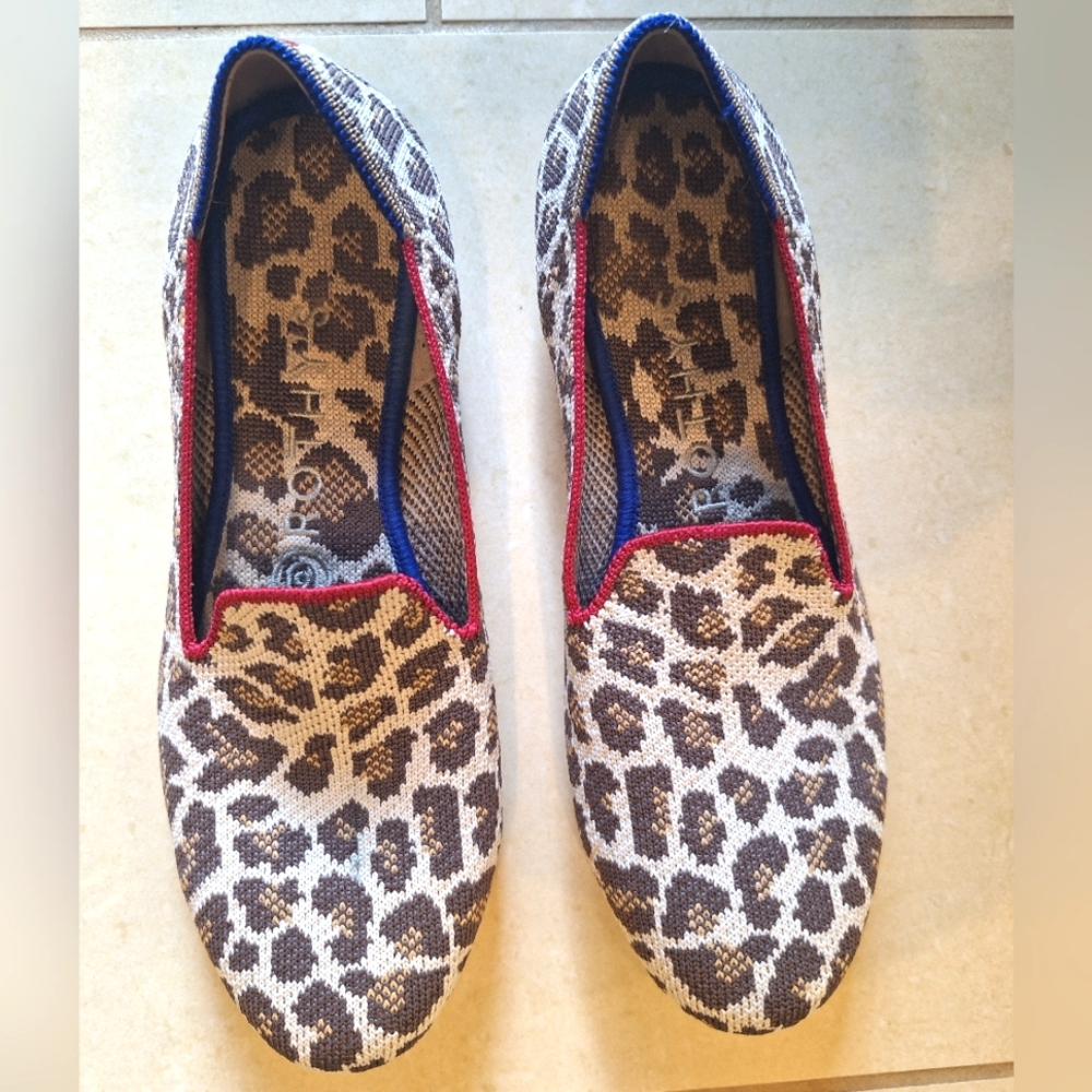 Rothy's women's leopard print with red and blue detail round toe flats -size 6.5 - Picture 6 of 10